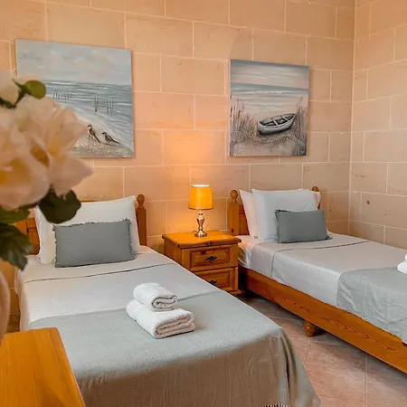 Fieldend - Gozo * Għarb