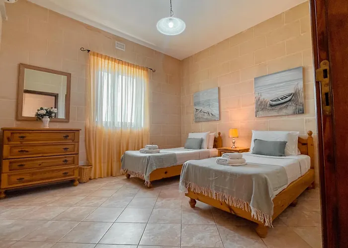 Fieldend - Gozo فيلة Għarb