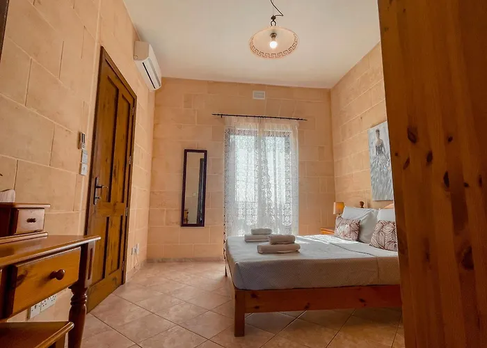 Fieldend - Gozo * Għarb