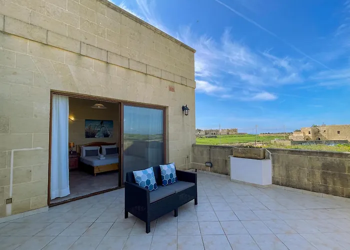 فيلة Fieldend - Gozo