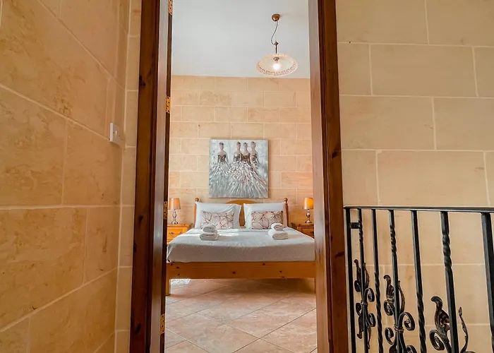 Fieldend - Gozo فيلة *