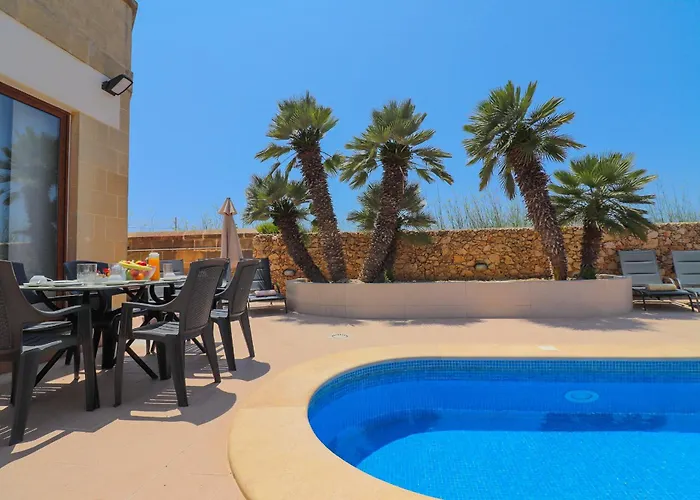 فيلة Fieldend - Gozo *