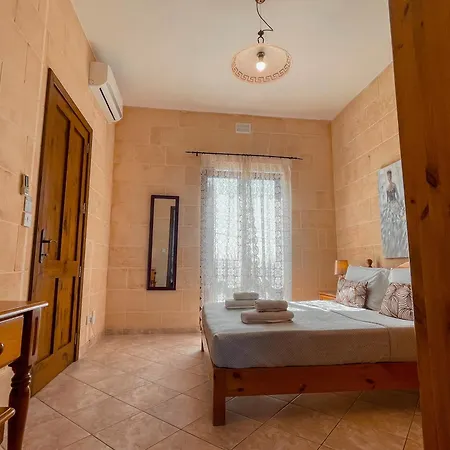 Fieldend - Gozo * Għarb